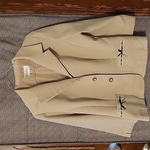 Jacket tan and black